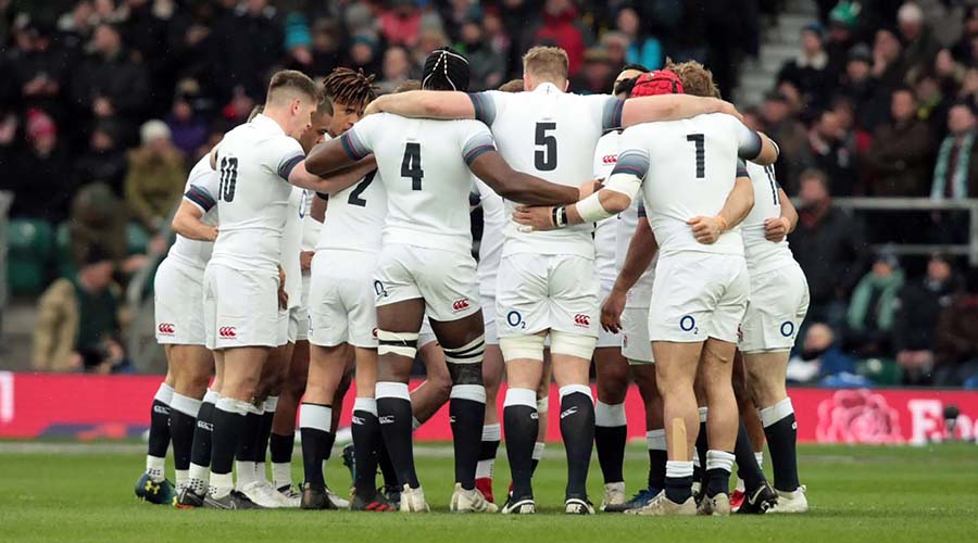 England squad huddle